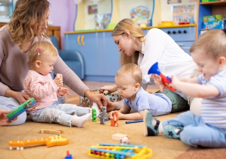 Kto może zostać opiekunką w żłobku?